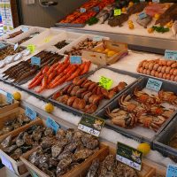le marché aux poissons de Port en bessin