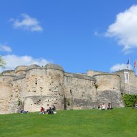 caen_chateau&personnage081011©CALVADOS-TOURISME_libre